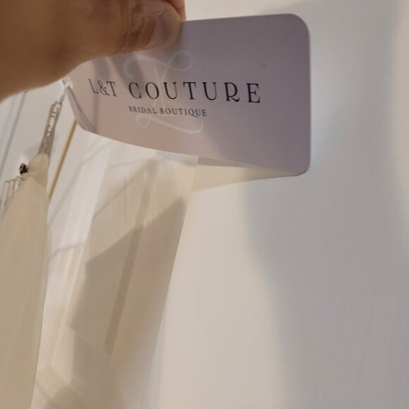 NWT Cathedral Veil in Diamond White - Picture 4 of 6